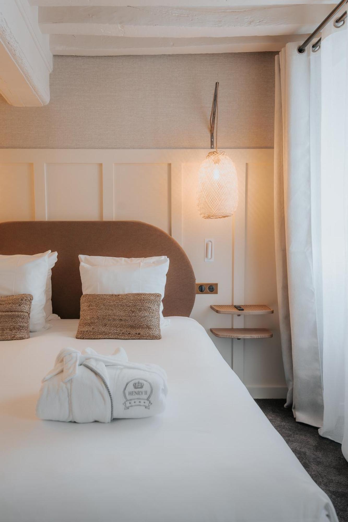 Henry Ii Beaune Centre 4*